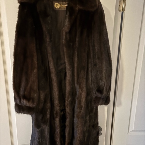 Ladies Full length Mink Fur Coat with belt and hat - perfect condition (Medium) - Picture 1 of 4